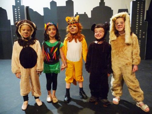 Kinder Music Theatre Costume Time!